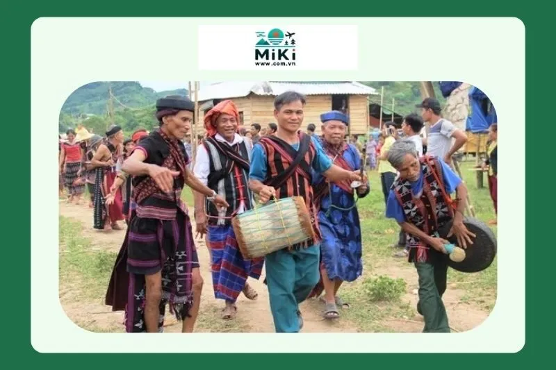 Tín ngưỡng và tôn giáo của người Pa Cô